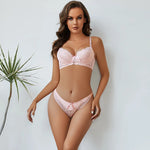 Sutiã com Renda e Bojo Fino – Conjunto Feminino Sexy com Calcinha Fio